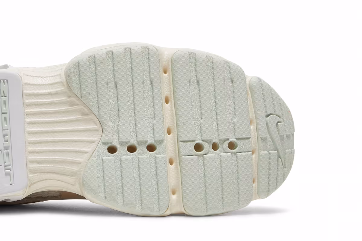 Nike Women's Zoom Air Fire Pearl White, view 6