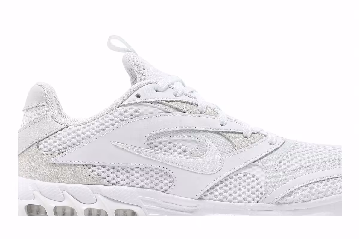 Nike Women's Zoom Air Fire Photon Dust, view 3