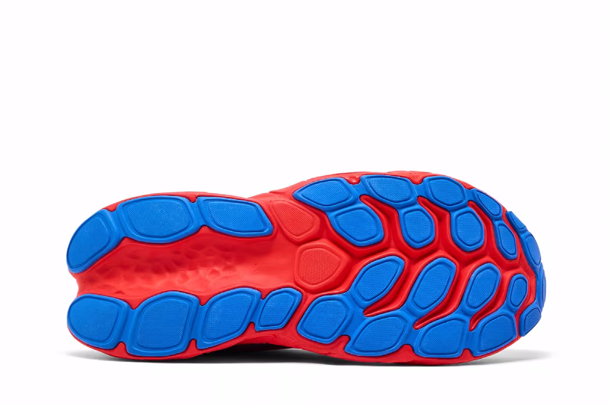New Balance Fresh Foam X More v4 Electric Red Bright Lapis, view 5