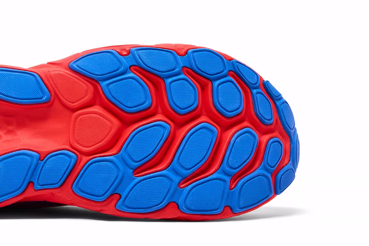 New Balance Fresh Foam X More v4 Electric Red Bright Lapis, view 6
