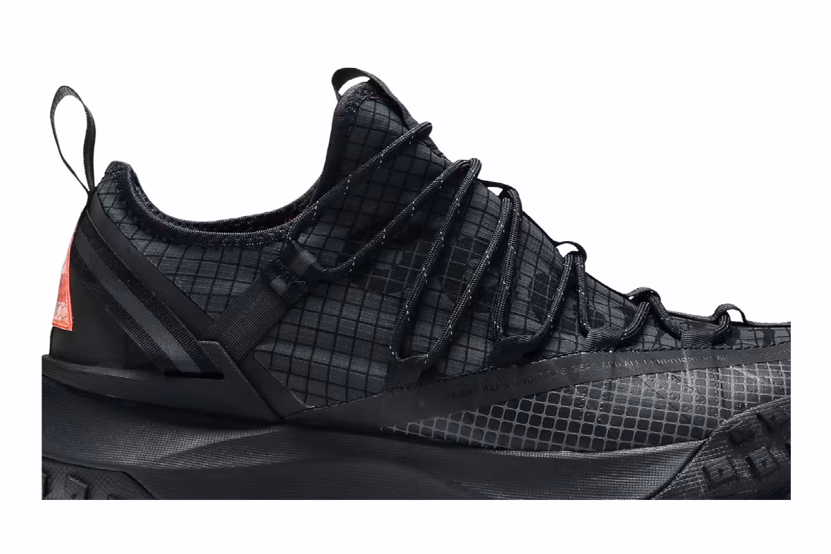 Nike ACG Mountain Fly Low Anthracite, view 3