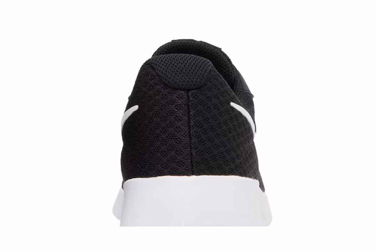 Nike Women's Tanjun Black White, view 8