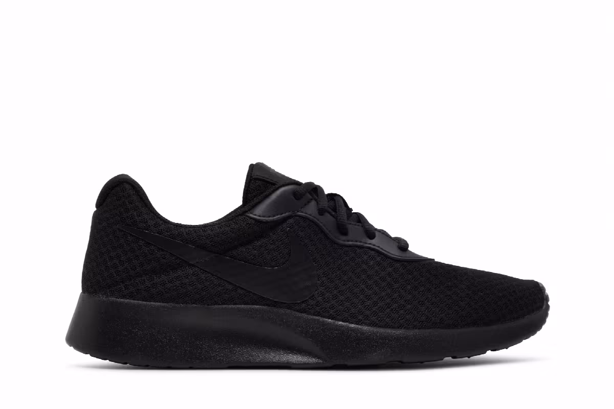 Nike Tanjun Triple Black, view 2
