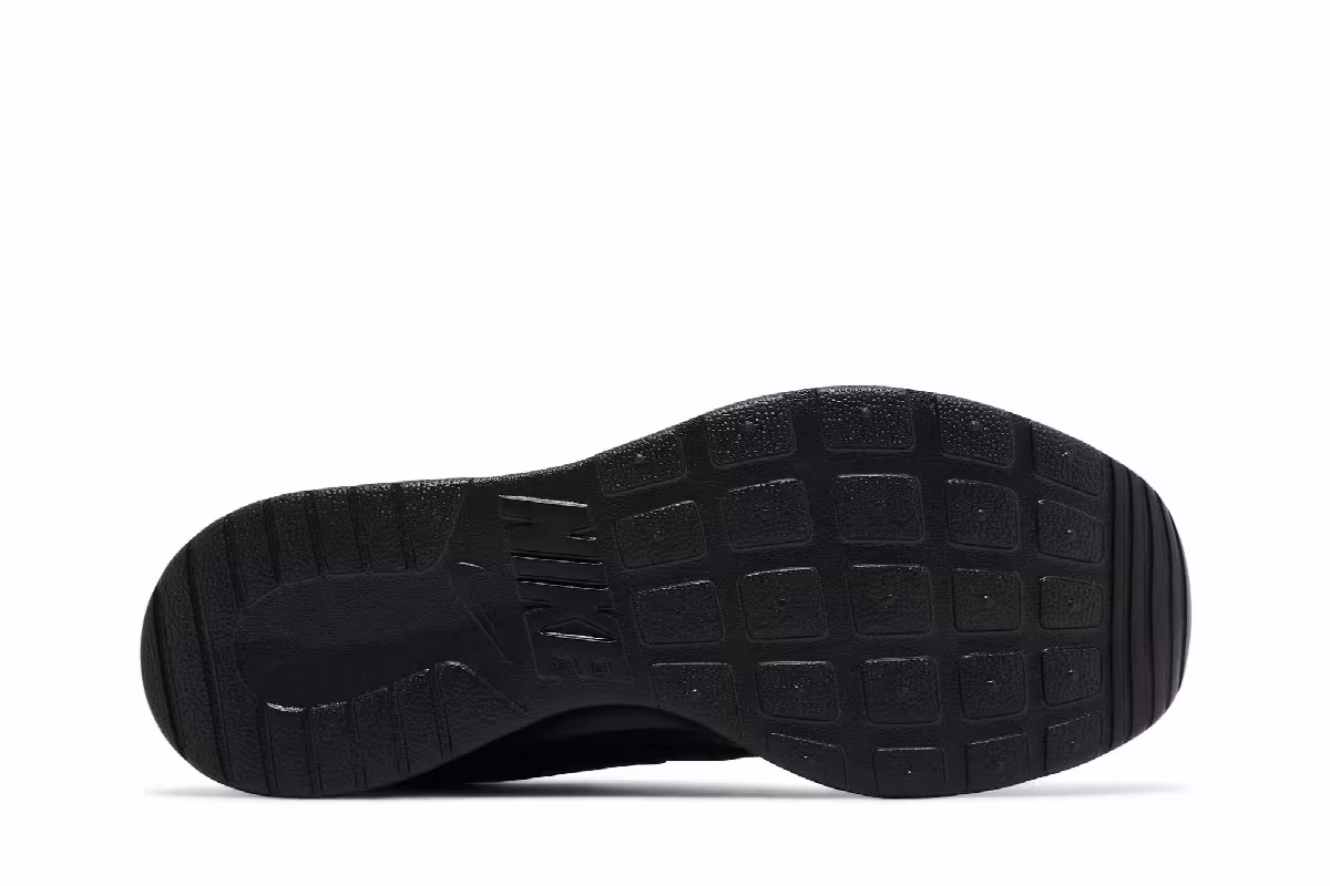 Nike Women's Tanjun Triple Black, view 5