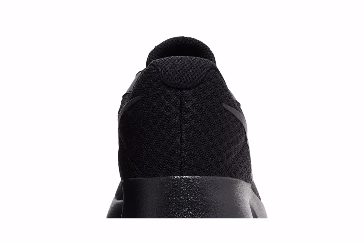 Nike Women's Tanjun Triple Black, view 8