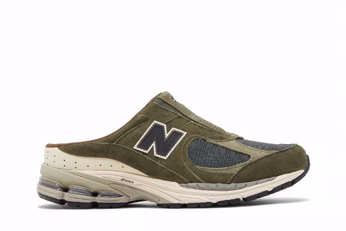 Sneakersnstuff x New Balance 2002R Mule Goods for Home, view 2