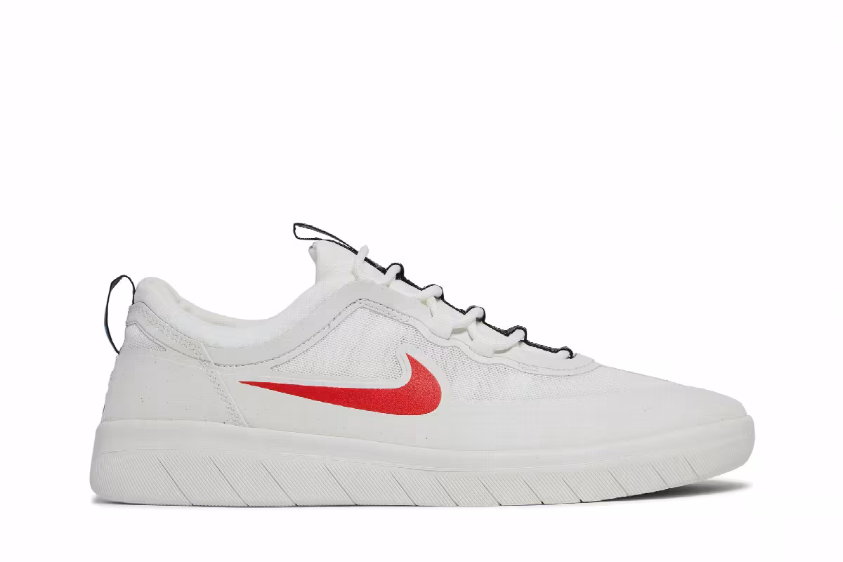 Nike Nyjah Free Alternating Swoosh, view 2