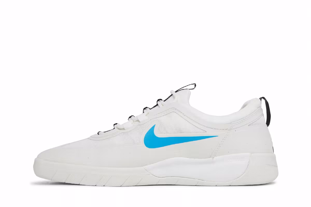 Nike Nyjah Free Alternating Swoosh, view 4