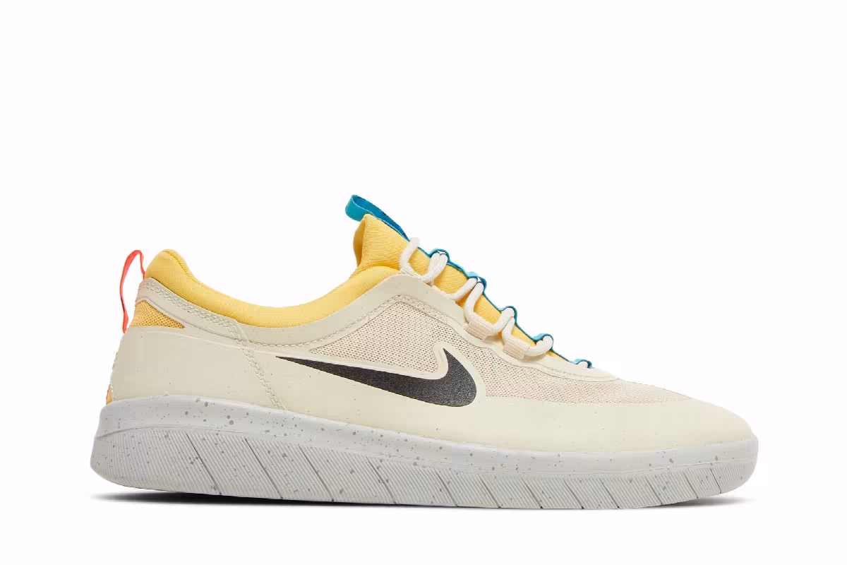 Nike Nyjah Free 2 SB Beach Topaz Gold, view 2