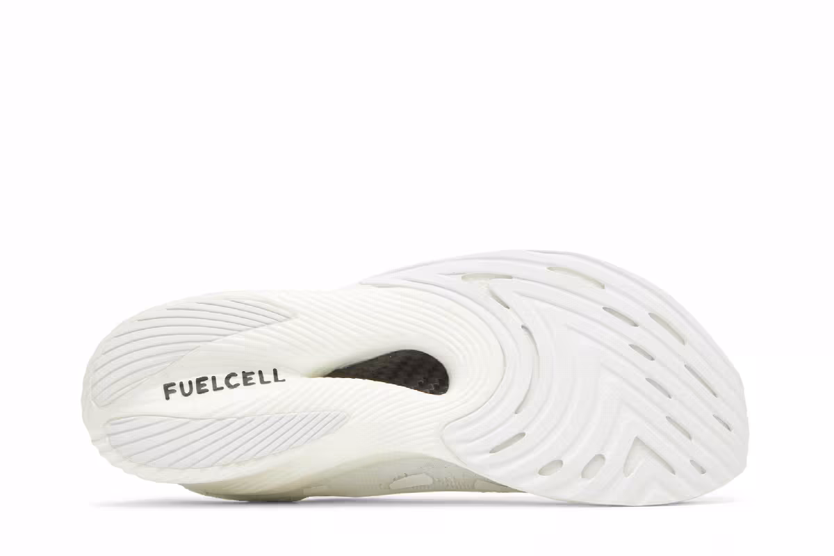 District Vision x New Balance FuelCell RC Elite v2 White, view 5