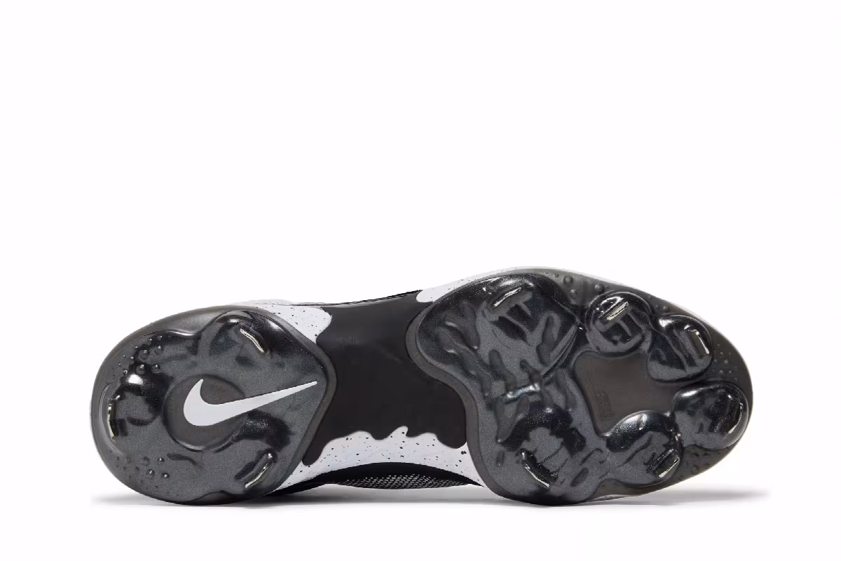 Nike Alpha Huarache Elite 3 Mid Black White, view 5