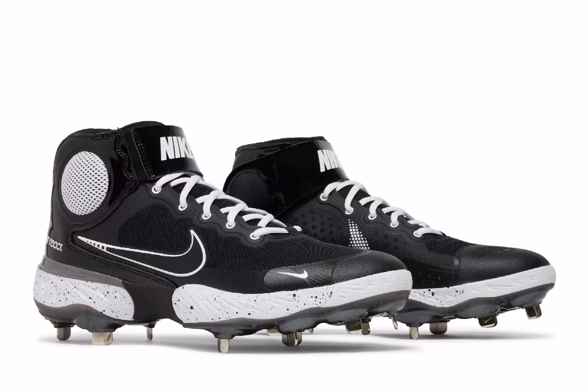 Nike Alpha Huarache Elite 3 Mid Black White, view 9
