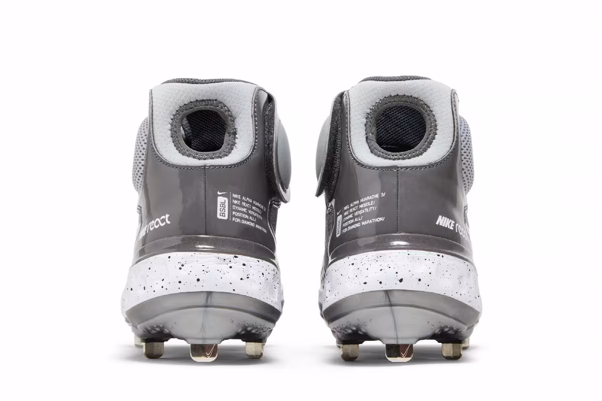 Nike Alpha Huarache Elite 3 Mid Light Smoke Grey, view 7