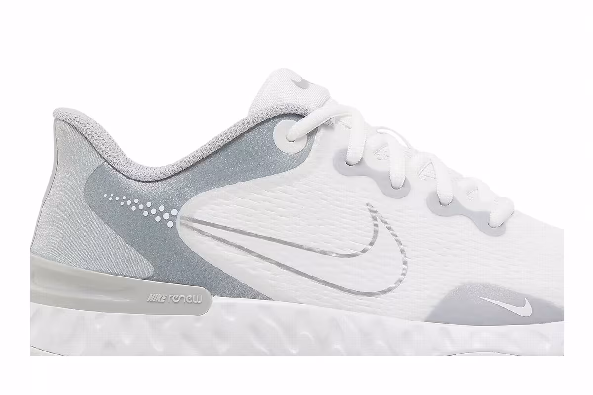 Nike Women's Alpha Huarache Elite 3 Turf White Metallic Silver, view 3