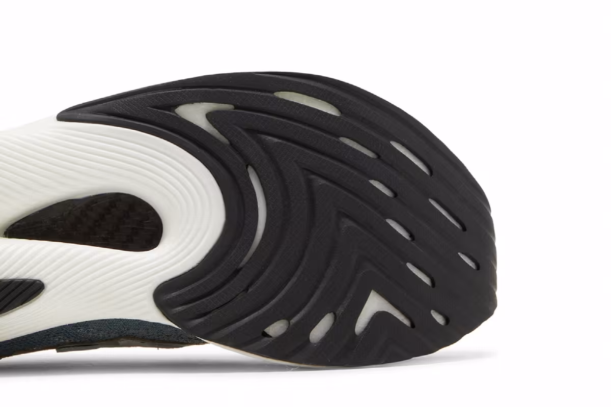 Tokyo Design Studio x New Balance FuelCell RC Elite v2 Japan, view 6