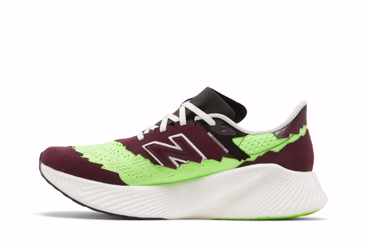 Stone Island x Tokyo Design Studio x New Balance FuelCell RC Elite v2 Energy Lime, view 4