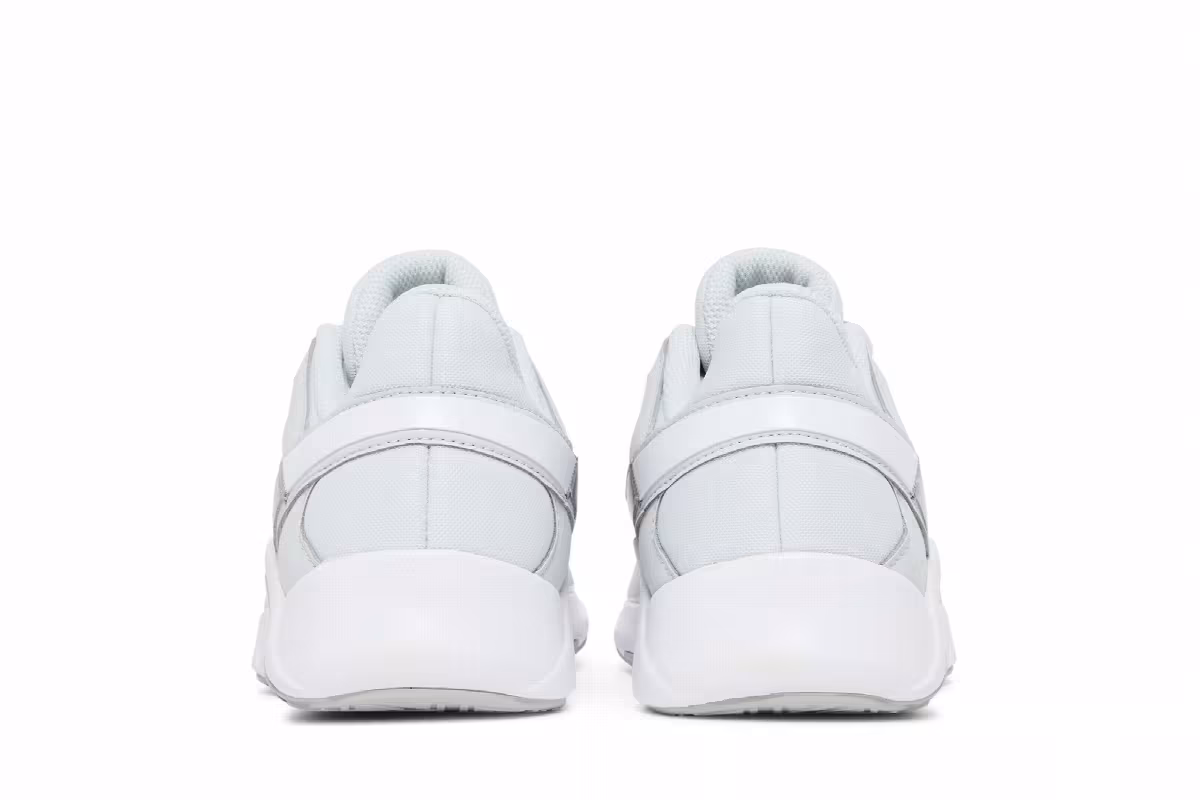 Nike Women's Legend Essential 2 Photon Dust Metallic Silver, view 7