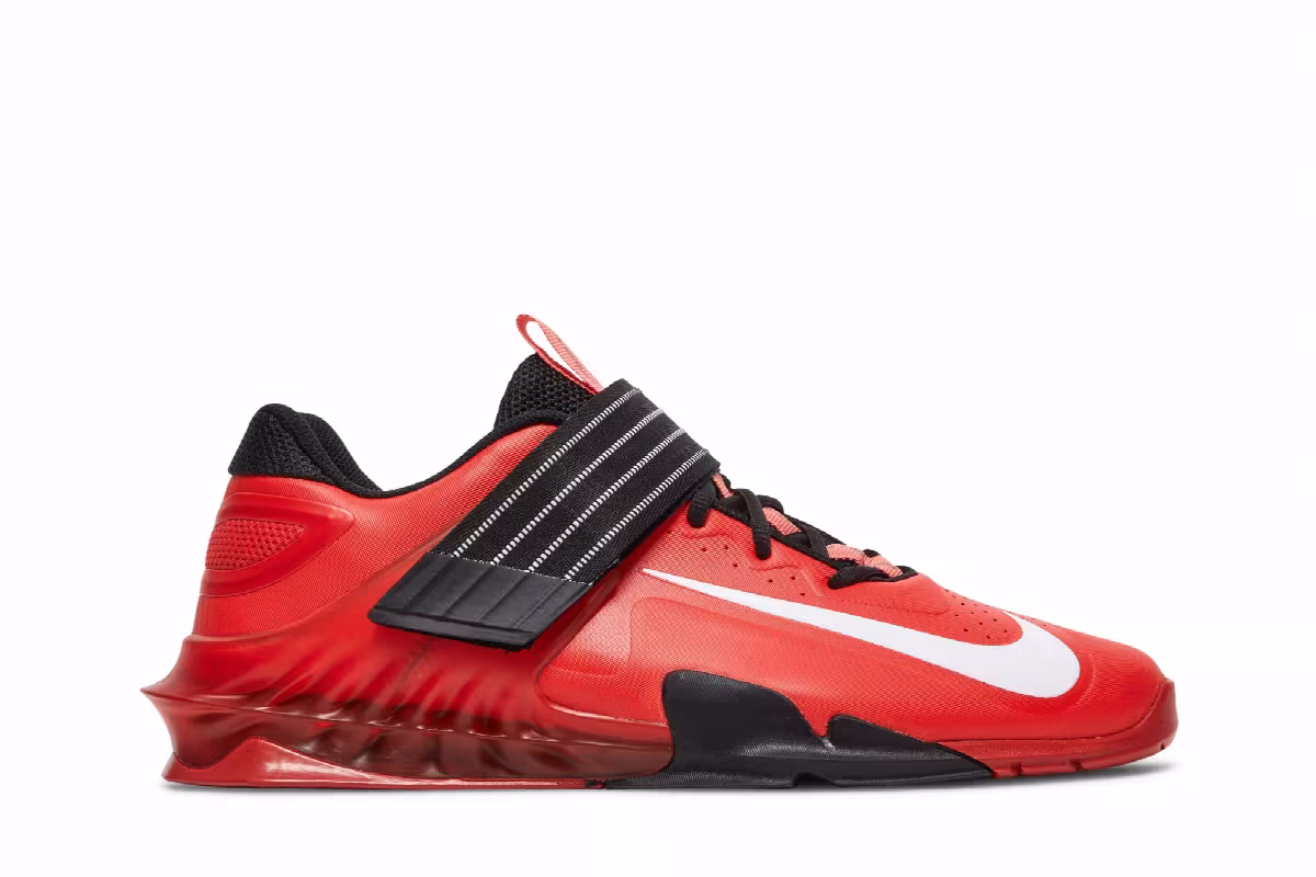 Nike Savaleos Chile Red, view 2
