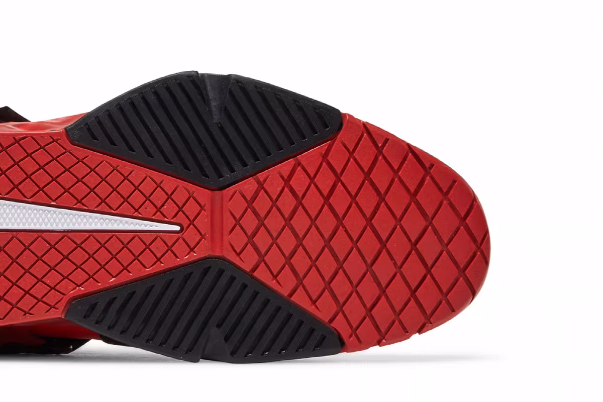 Nike Savaleos Chile Red, view 6