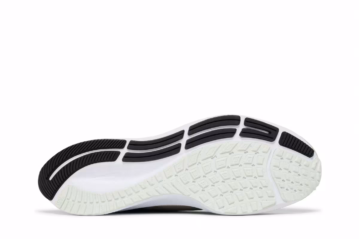 Nike Air Zoom Pegasus 37 Stone, view 5
