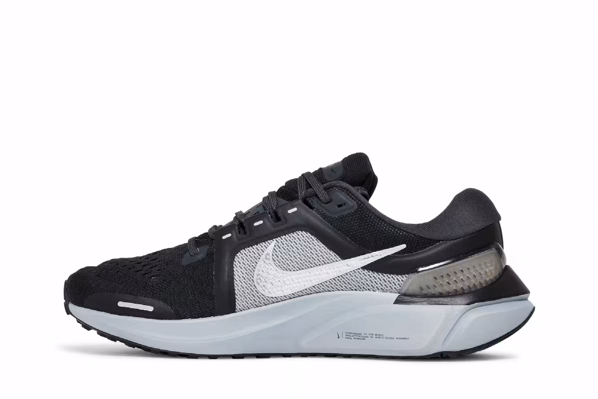 Nike Air Zoom Vomero 16 Black Metallic Silver, view 4