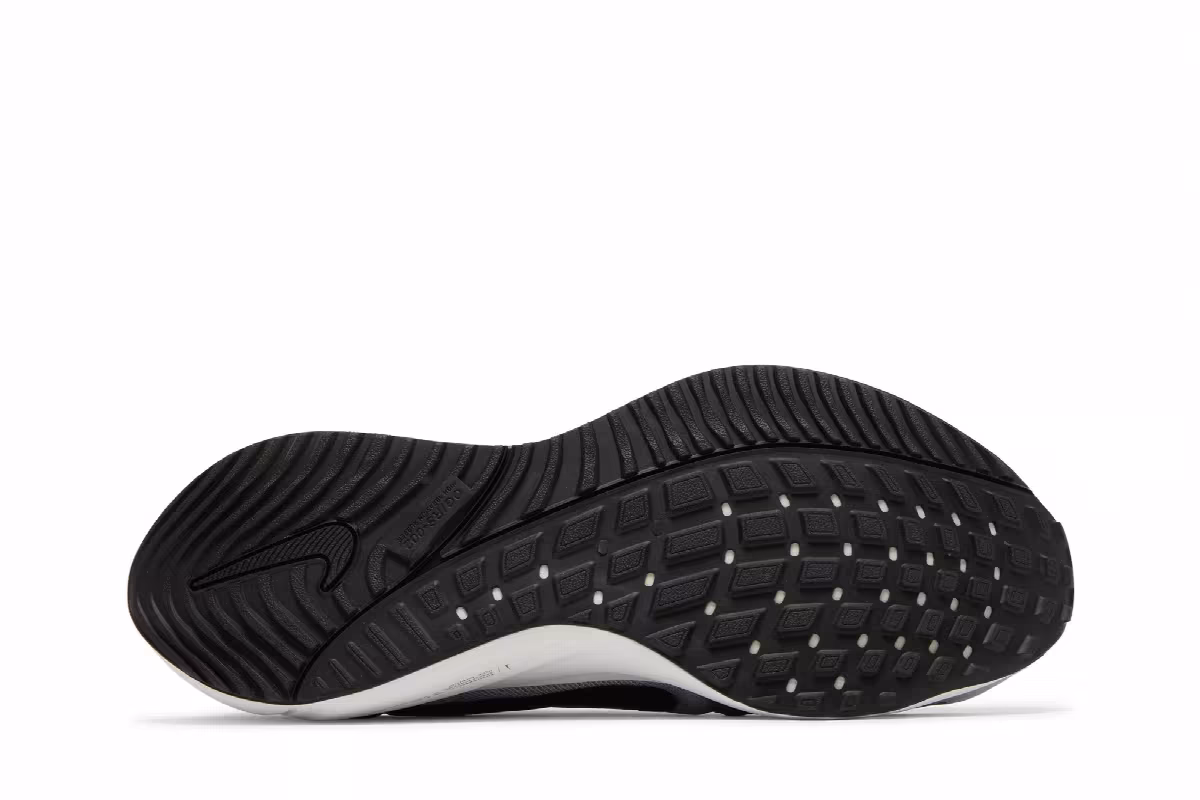 Nike Air Zoom Vomero 16 Wolf Grey Light Crimson, view 5