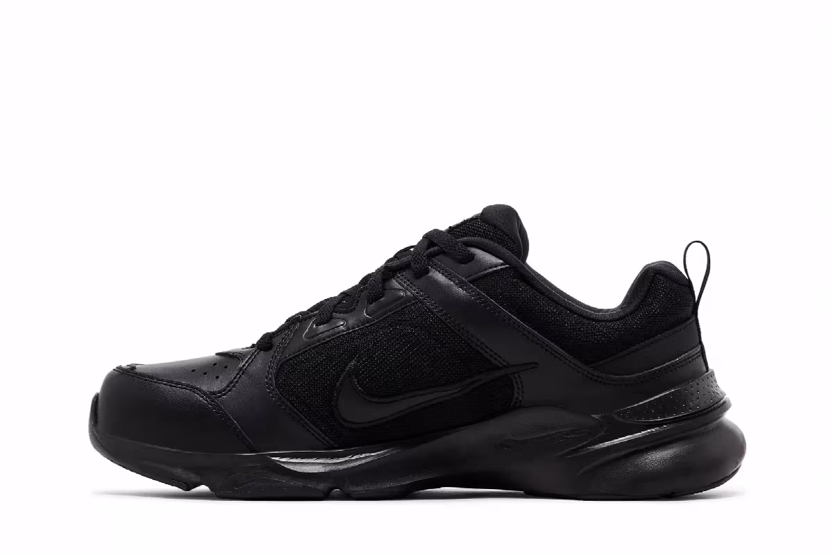 Nike Defy All Day Extra Wide Triple Black, view 4