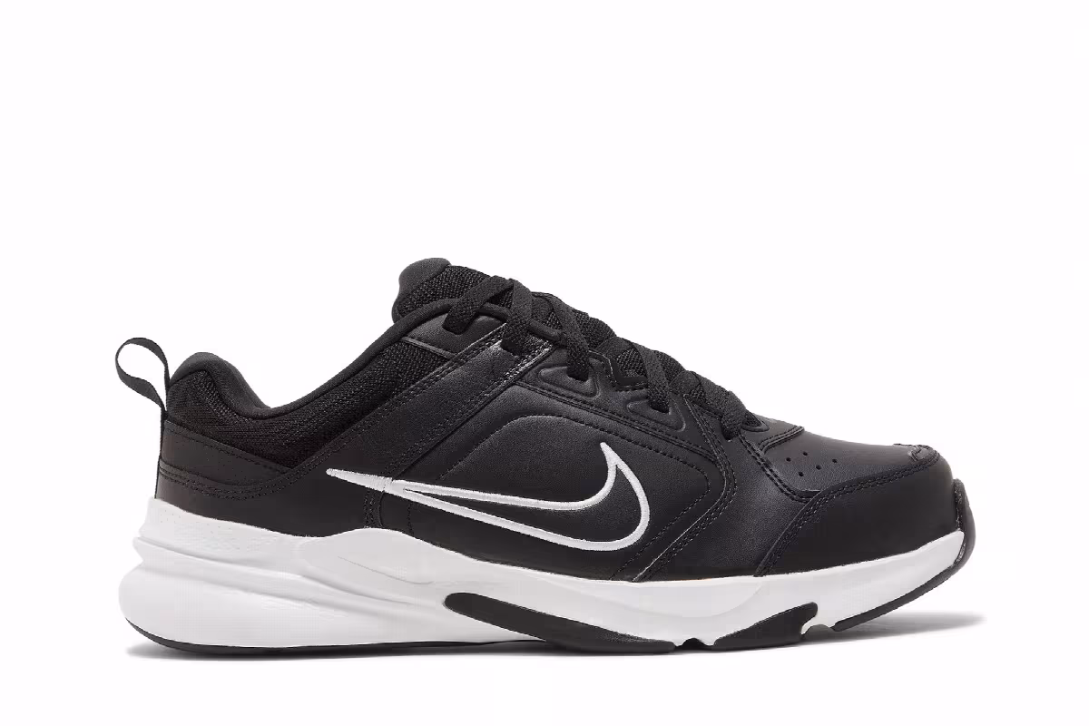Nike Defy All Day Extra Wide Black White, view 2