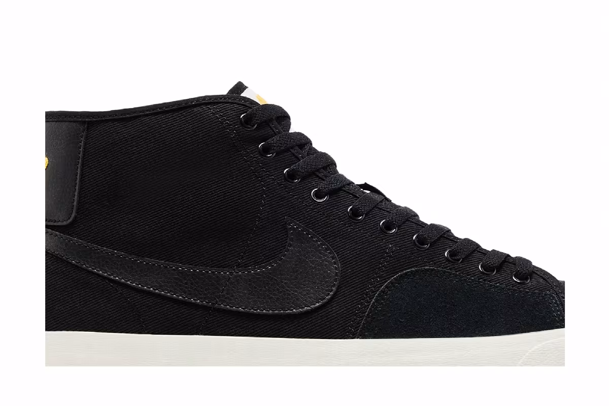 Nike Blazer Court Mid Premium SB Black, view 3