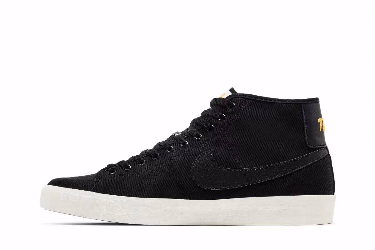 Nike Blazer Court Mid Premium SB Black, view 4
