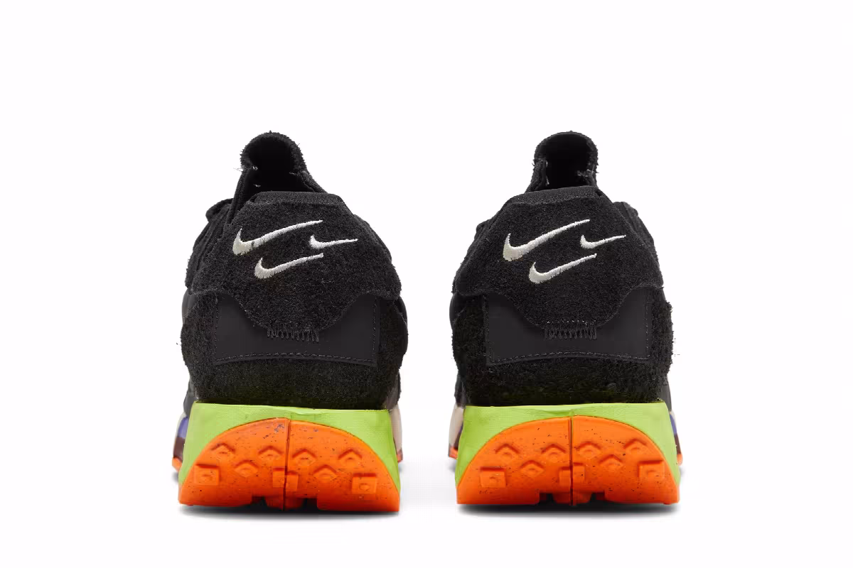 Nike Women's Fontanka Waffle Black Volt, view 7