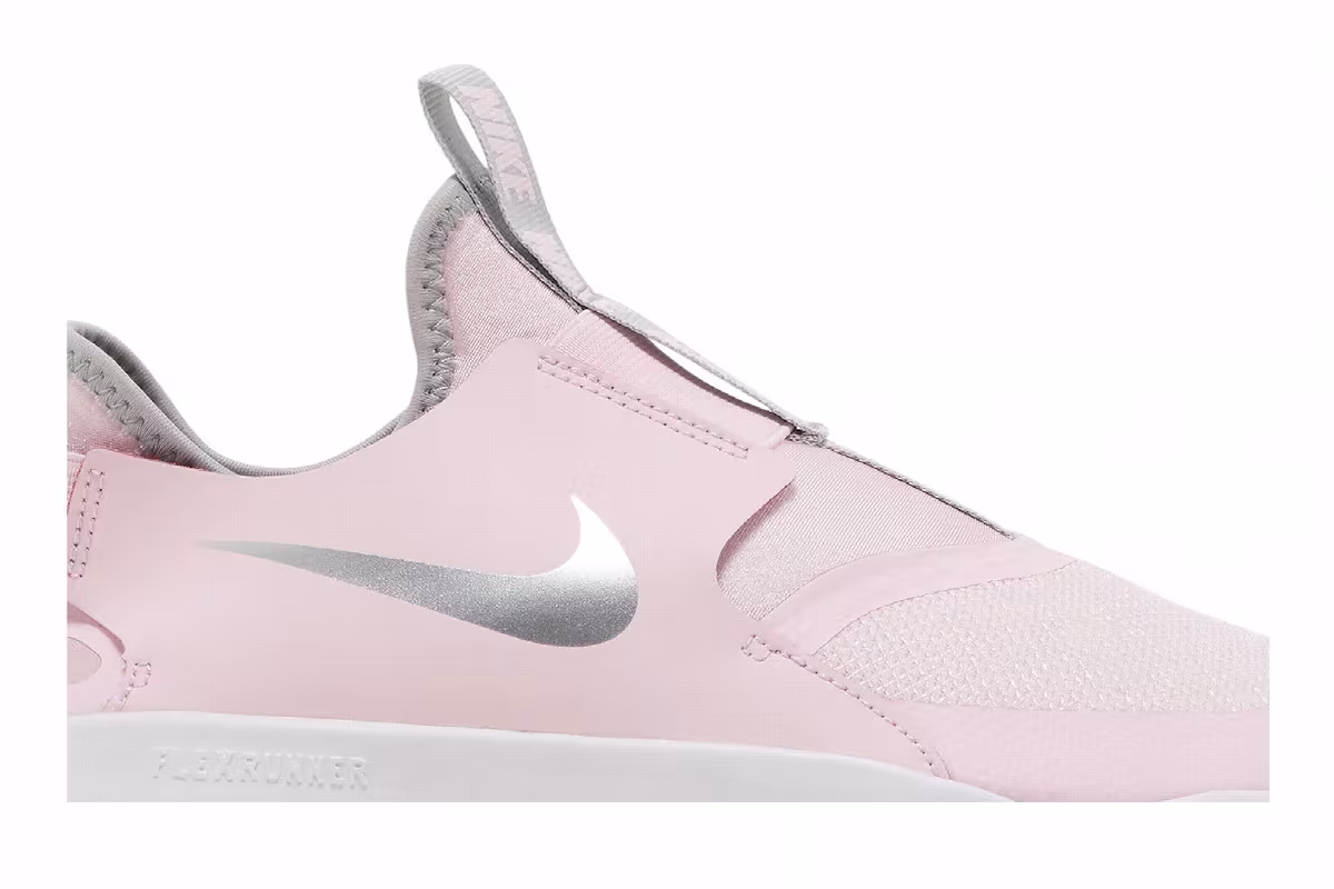 Nike Flex Runner GS Pink Foam Metallic Silver, view 3