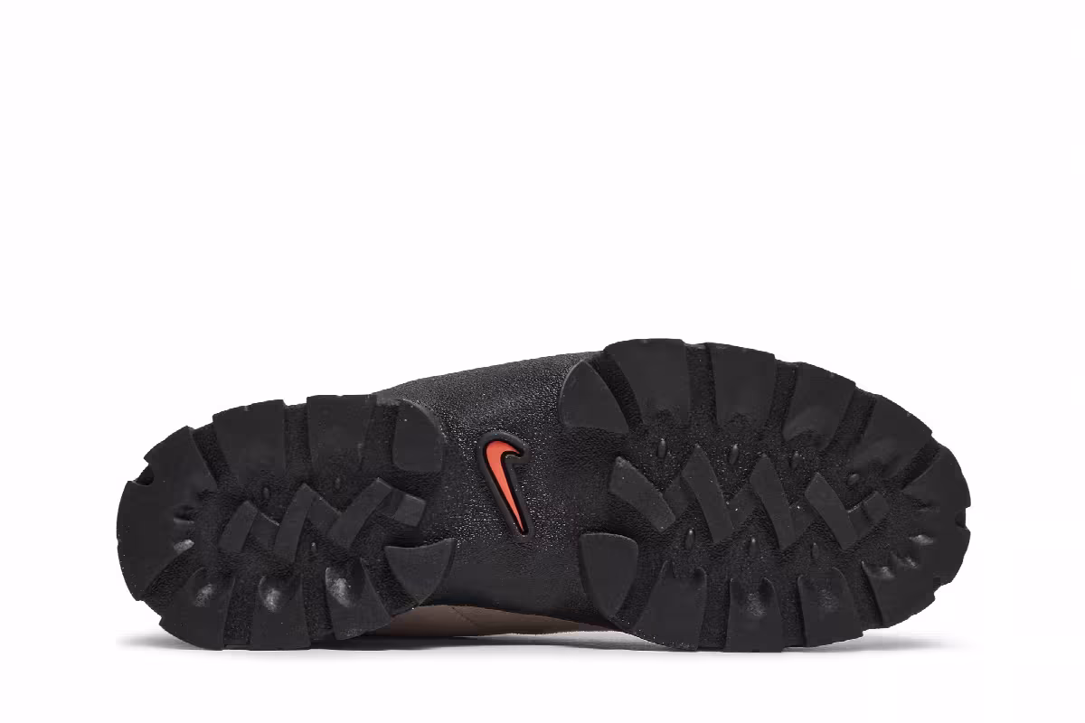 Nike Women's Lahar Low Fossil Stone Black, view 5
