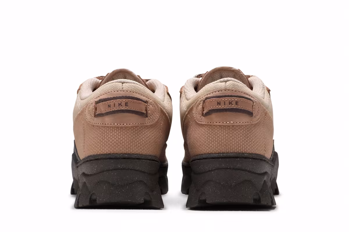 Nike Women's Lahar Low Canvas Grain, view 7