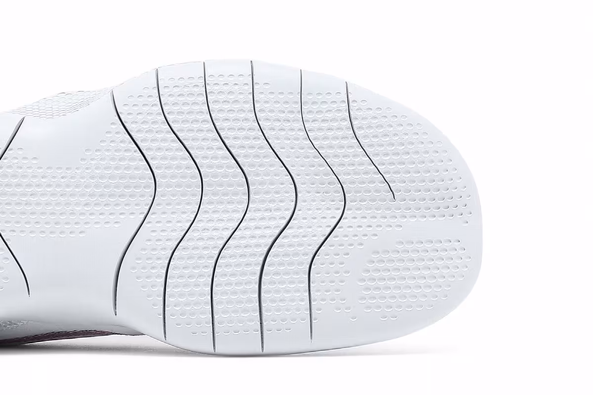 Nike Women's Flex Experience Run 10 White Violet Shock, view 6