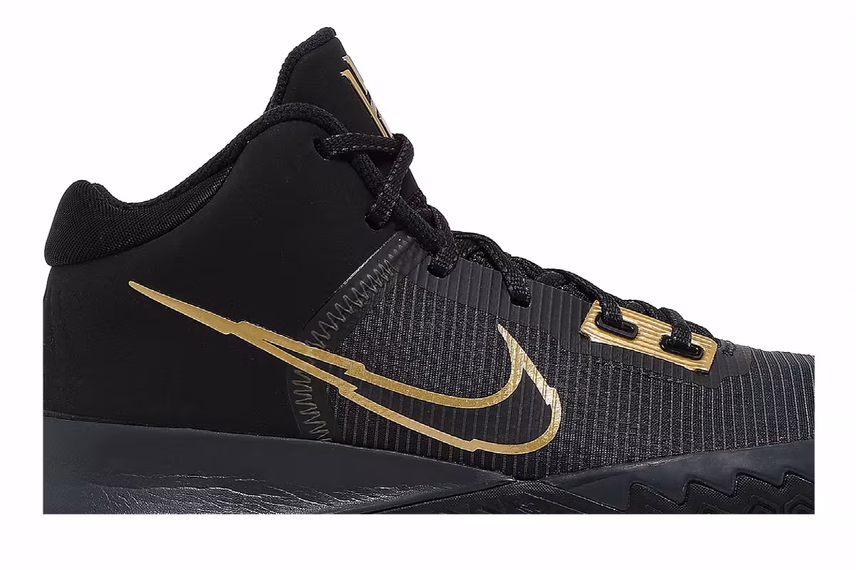 Nike Kyrie Flytrap 4 Black Metallic Gold, view 3