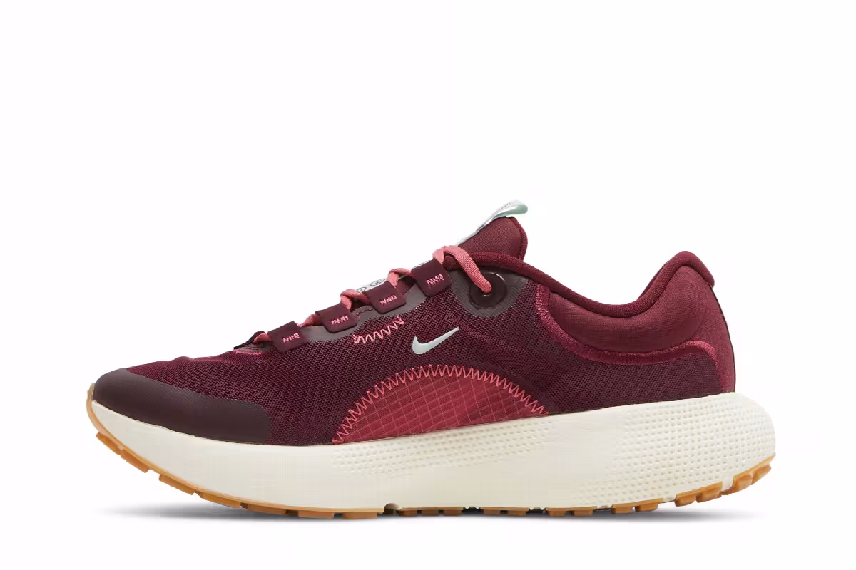 Nike Women's React Escape Run Dark Beetroot, view 4