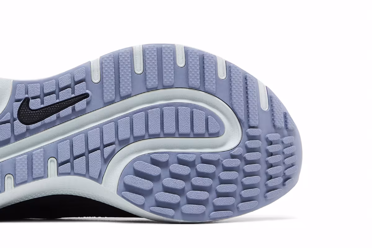 Nike Women's React Escape Run Dark Smoke Grey Metallic Gold Coin, view 6