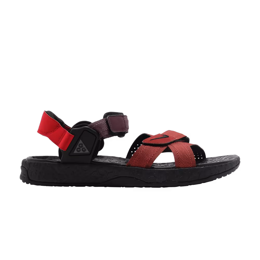 Nike ACG Air Deschutz + Redstone