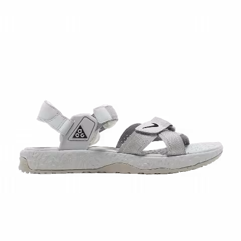 Nike ACG Air Deschutz 'Cream Black'