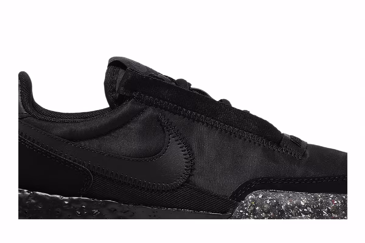 Nike Women's Waffle Racer Crater Black, view 3