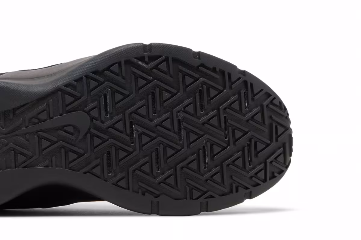 Nike Air Max Alpha Trainer 4 Black, view 6