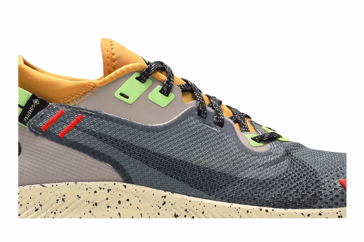 Nike Women's Pegasus Trail 2 GTX Smoke Grey Bucktan, view 3