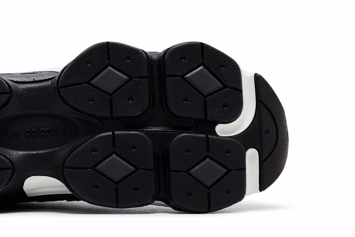 New Balance 9060 Big Kid Black Silver, view 6