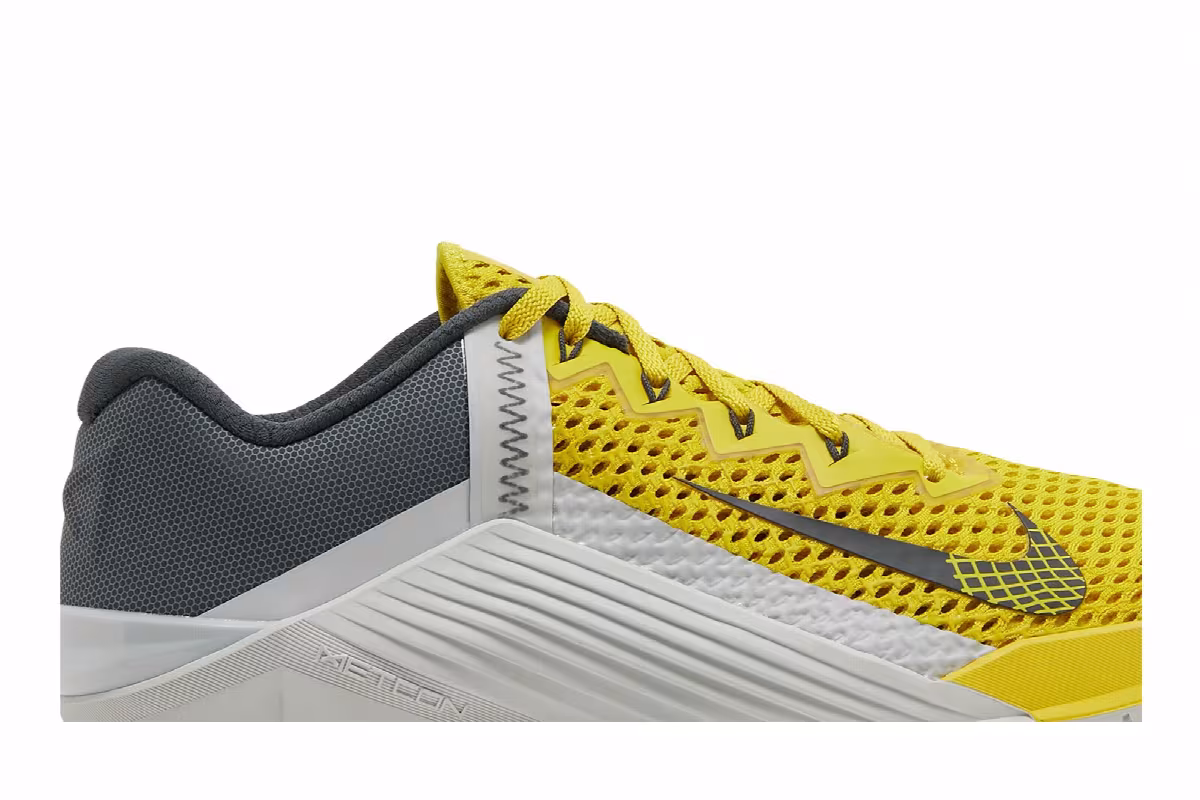 Nike Metcon 6 Bright Citron, view 3