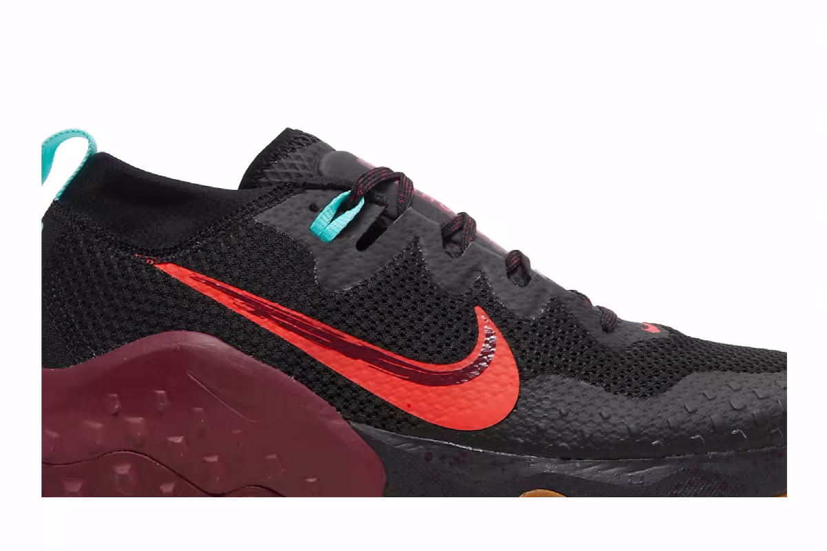 Nike Wildhorse 7 Black Bright Crimson, view 3
