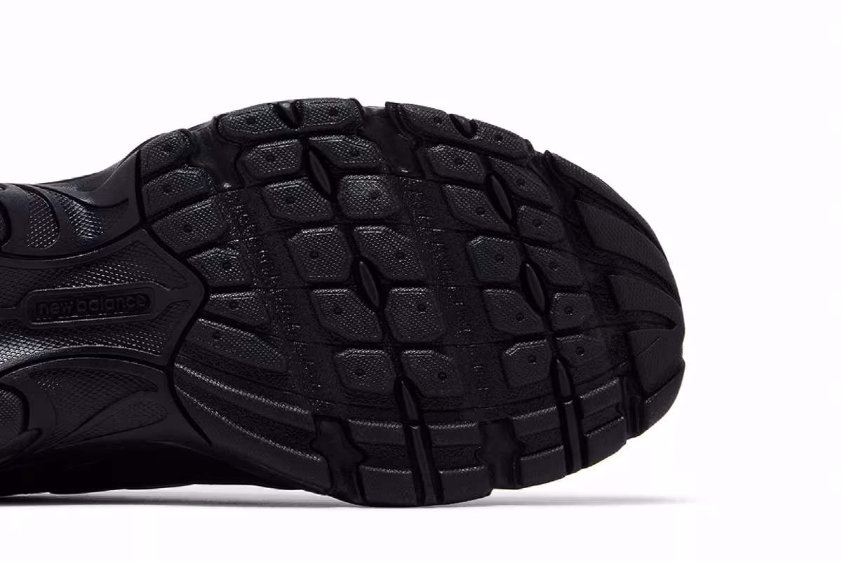 New Balance 740 Black, view 6