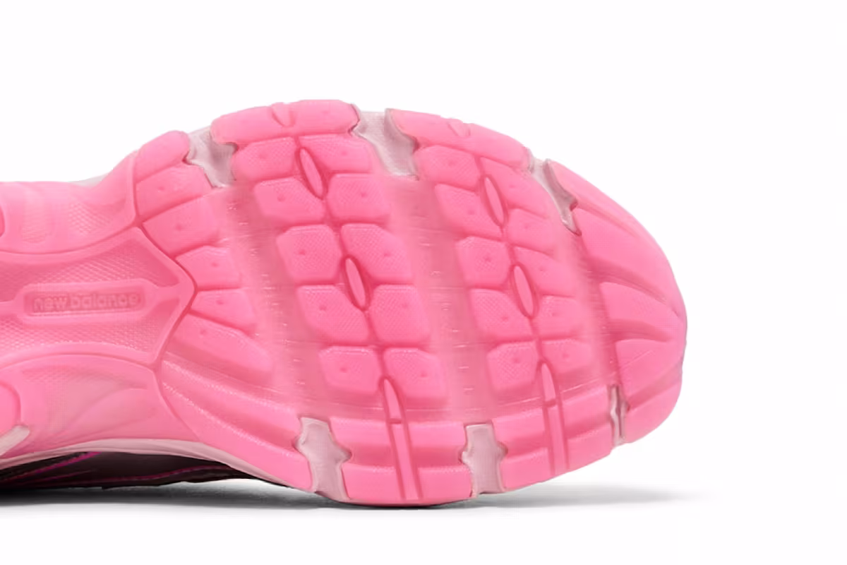 atmos pink x New Balance 740 Pink Vacation, view 6