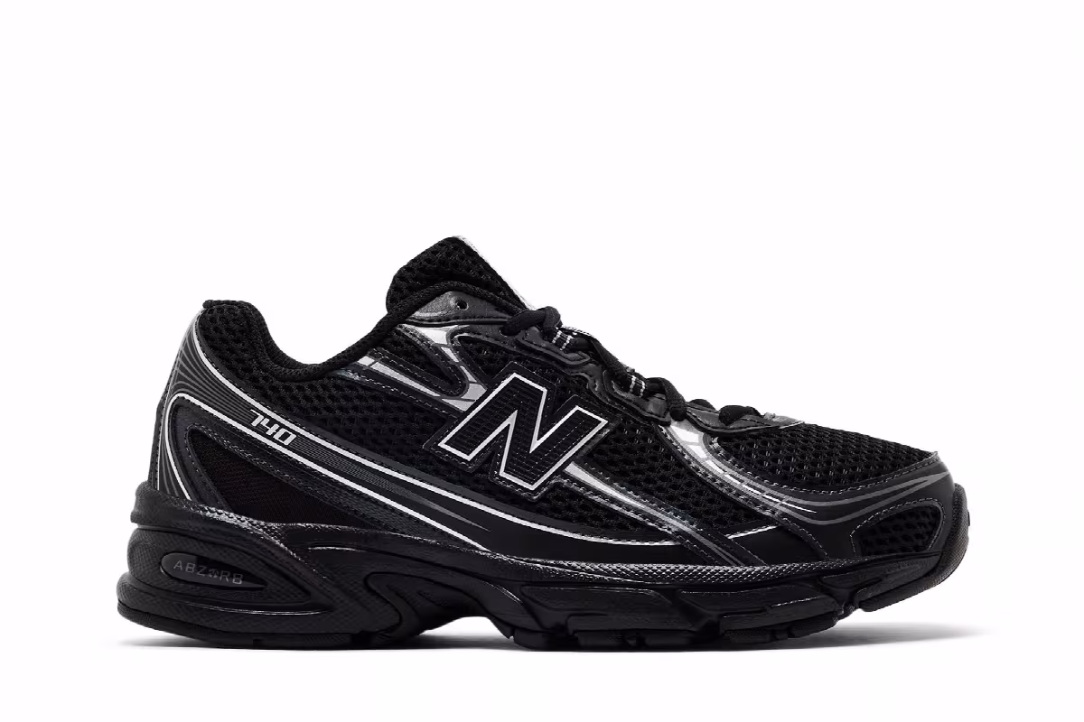 New Balance 740 Big Kid Wide Black Silver Metallic, view 2