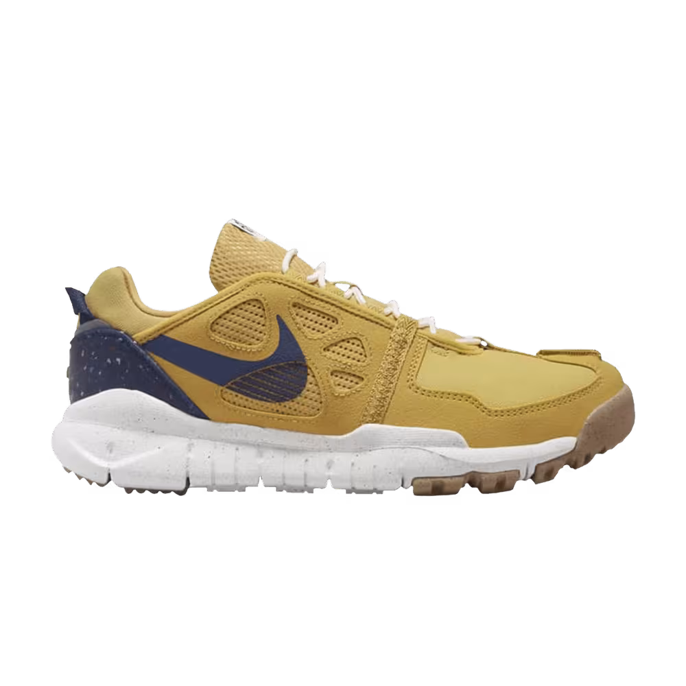 Nike Free Terra Vista Sanded Gold